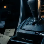 Boite de vitesse automatique bloquée sur p : levier et cache plastique à diagnostiquer